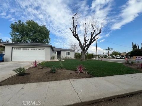 Photo of 13180 Norris Avenue, Sylmar, CA 91342 (MLS # SR26028559)