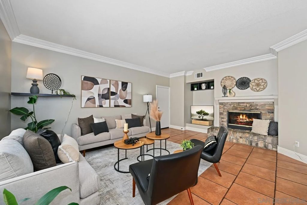 Photo of 1413 Filmore Pl, Chula Vista, CA 91913 (MLS # 260010362)