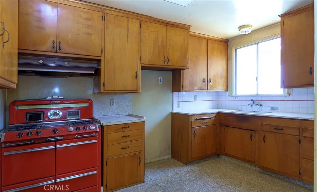 10880 Flaxton