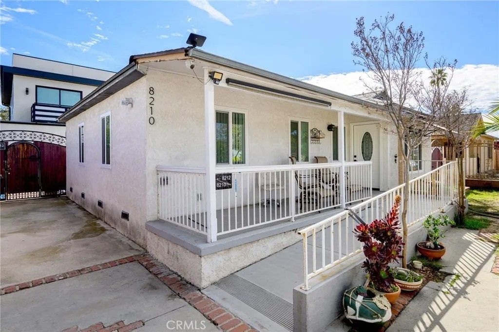 Photo of 8210 Laurelgrove Avenue, North Hollywood, CA 91605 (MLS # GD26009282)