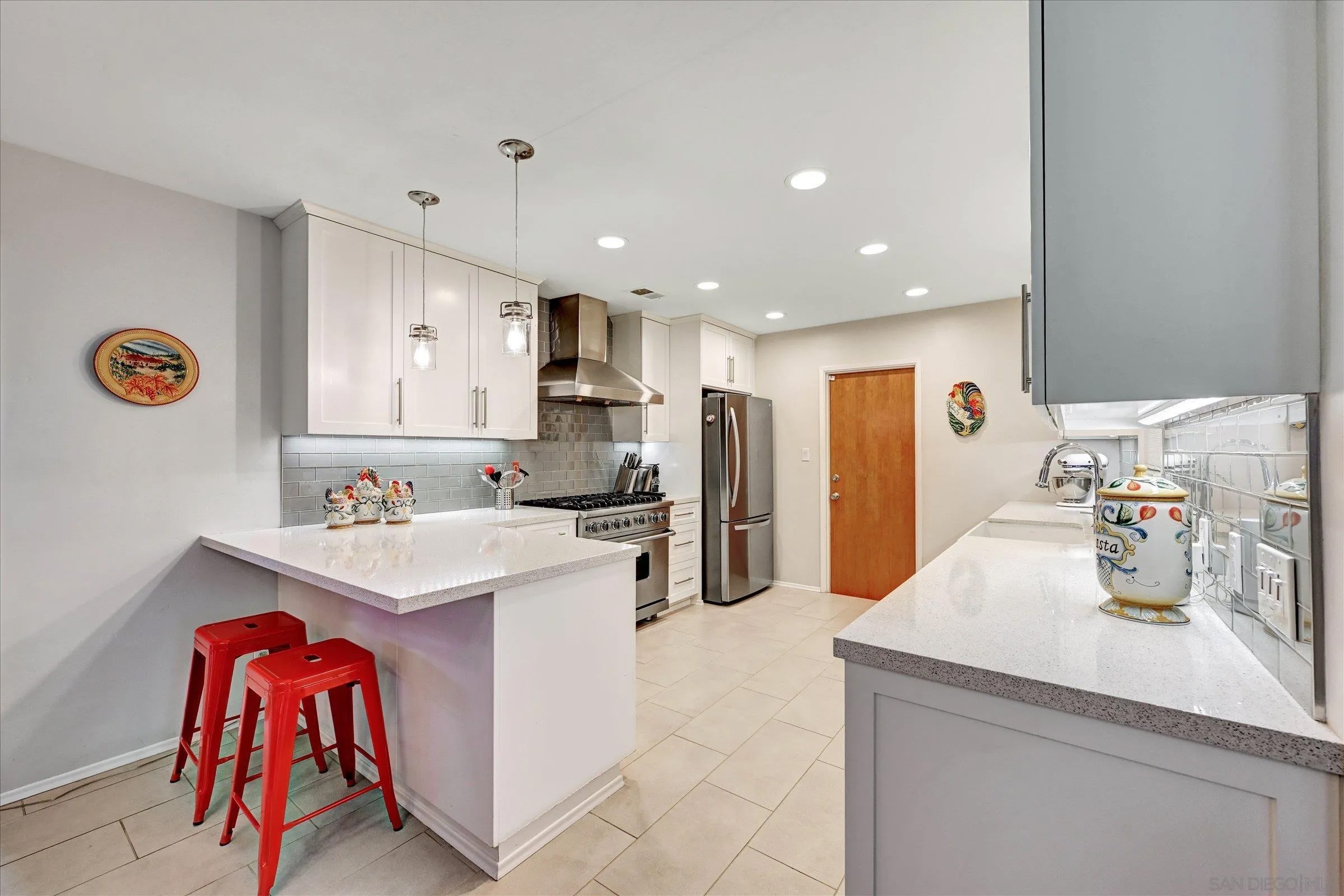 8055 Cinnabar Dr