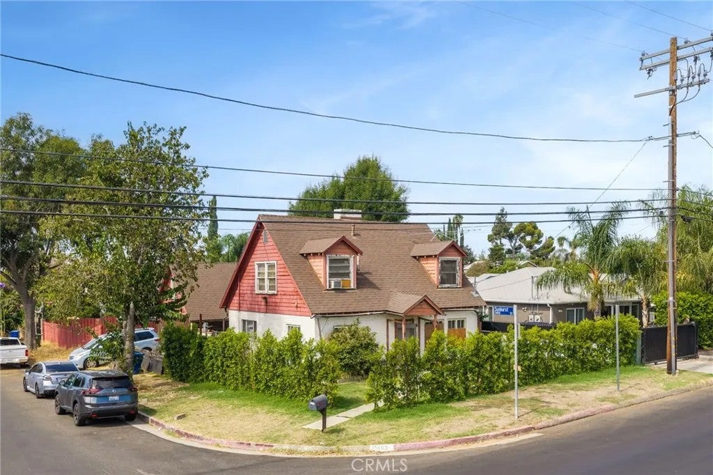 11403 Eldridge Avenue