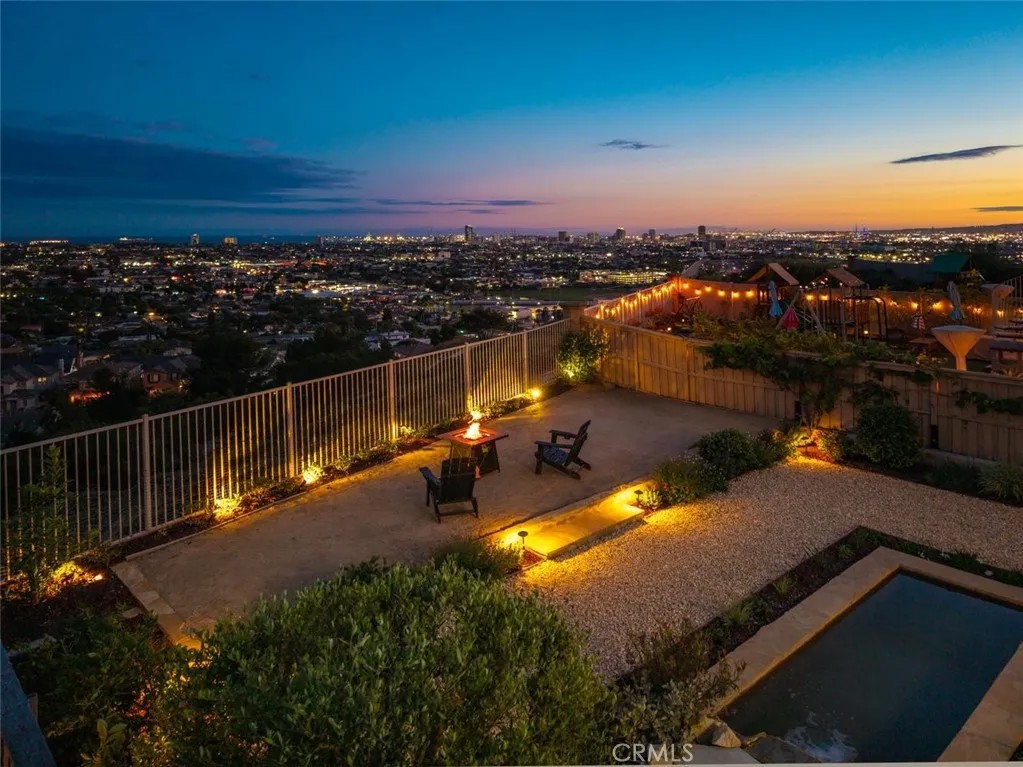 2212 Sea Ridge