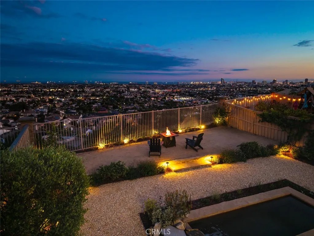 2212 Sea Ridge