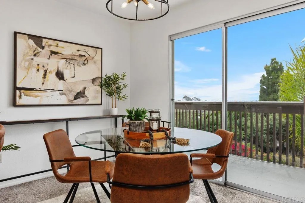 155 Rosebay Dr 2
