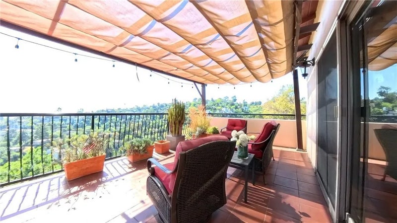 633 Sunnyhill Drive