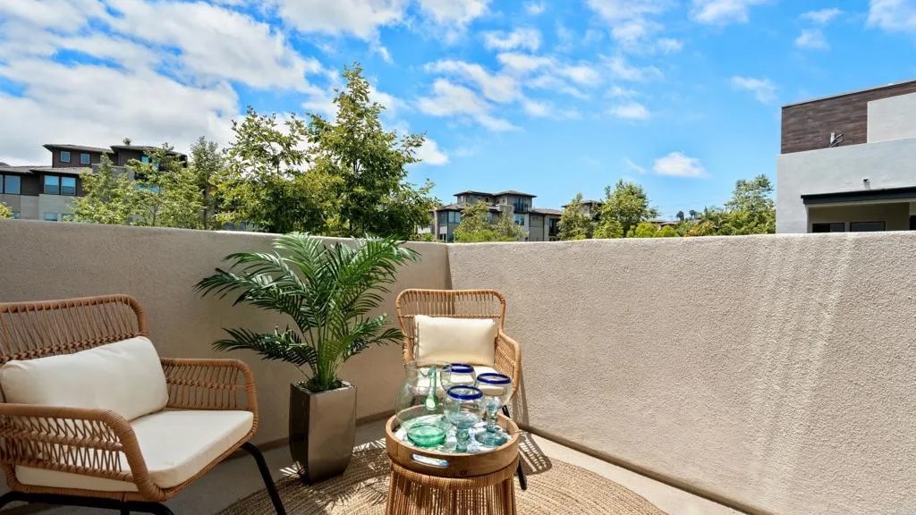 8536 Aspect Drive