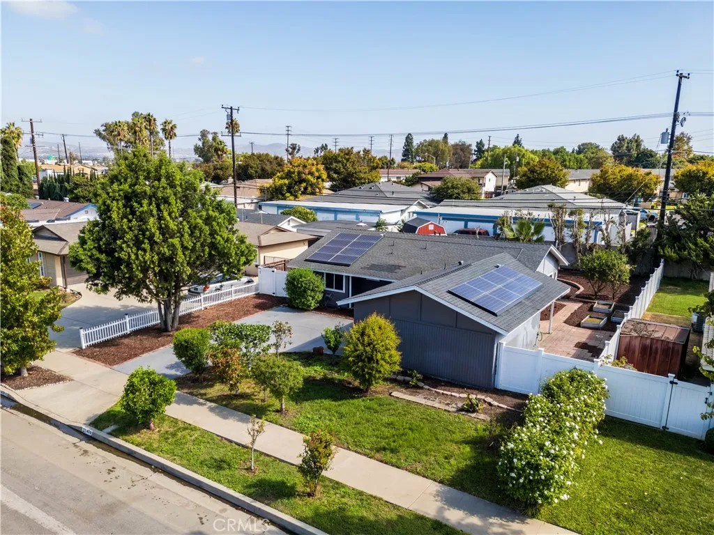 4179 N Santa Lucia