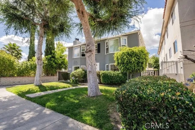 14748 Magnolia