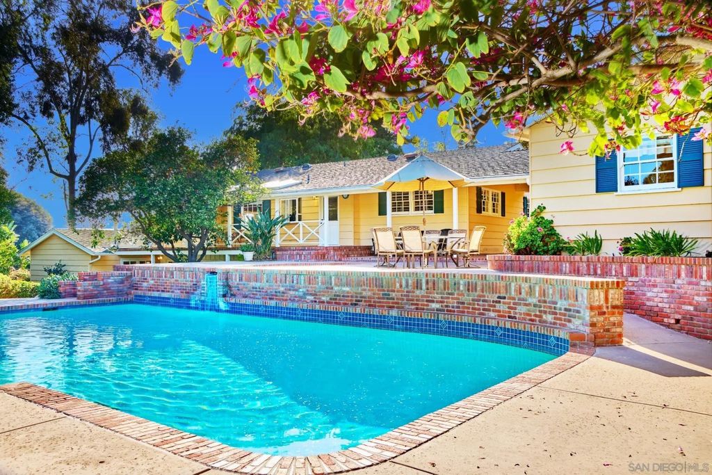 Photo of 10155 Vista De La Cruz, La Mesa, CA 91941 (MLS # 260003870)