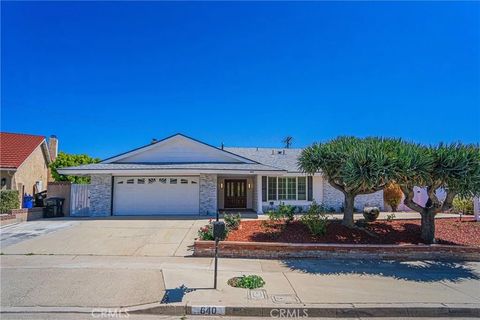 Photo of 640 Cliffwood Ave, Brea, CA 92821 (MLS # AR26059850)