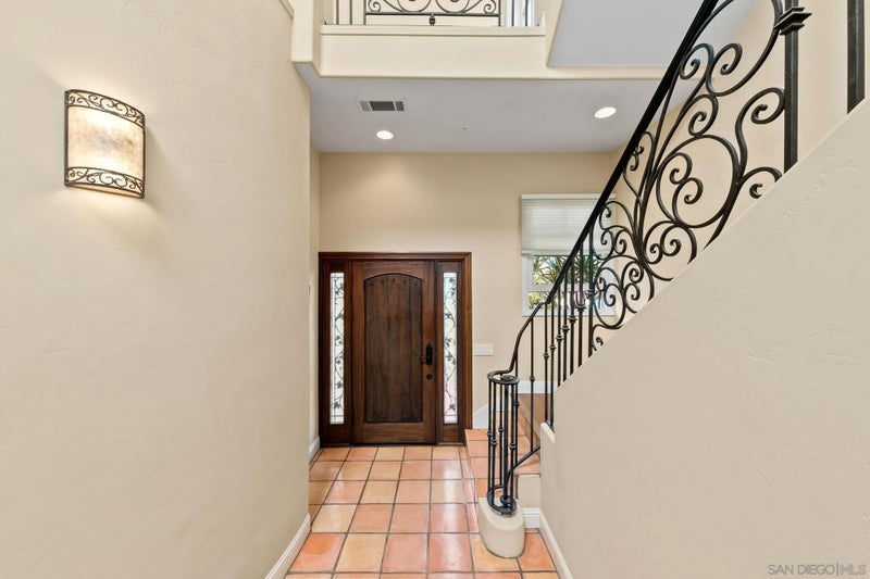 763 G Ave