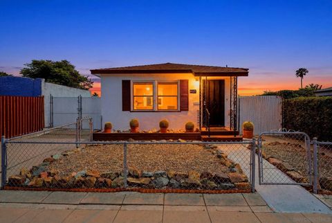 Photo of 4077 Myrtle AVE, San Diego, CA 92105 (MLS # 260014359)