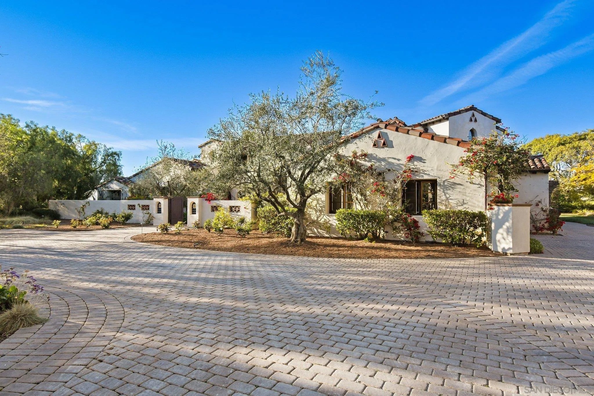 8200 Santaluz Village Green N