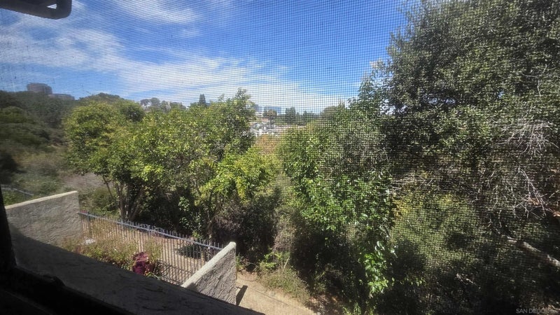 8827 Via Andar