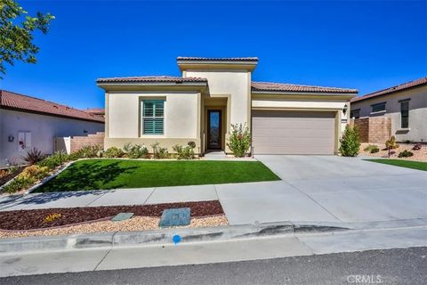 Photo of 11868 Discovery Ct, Corona, CA 92883 (MLS # SW25245164)
