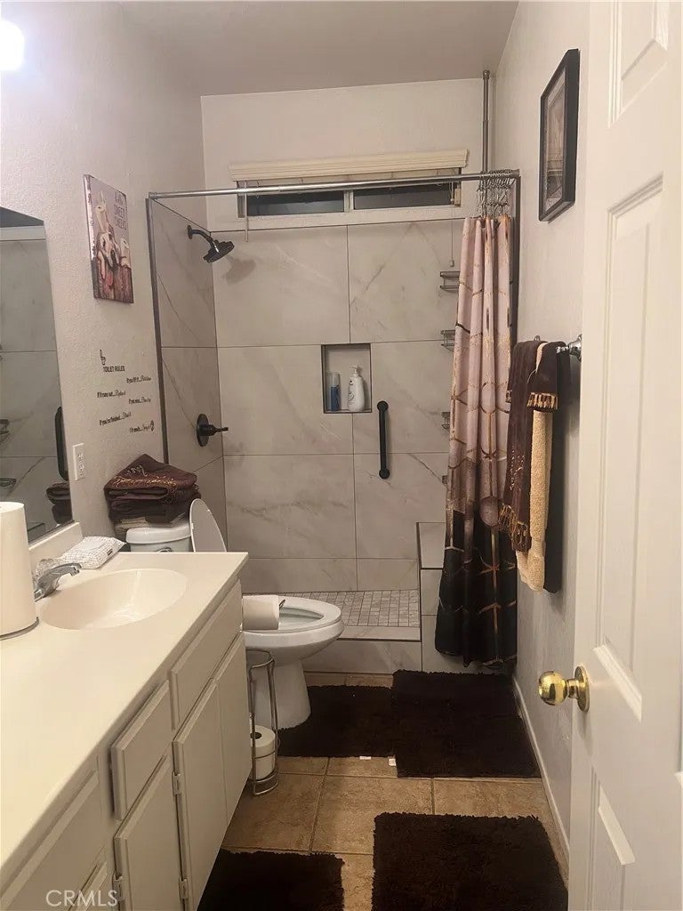 11735 Winewood