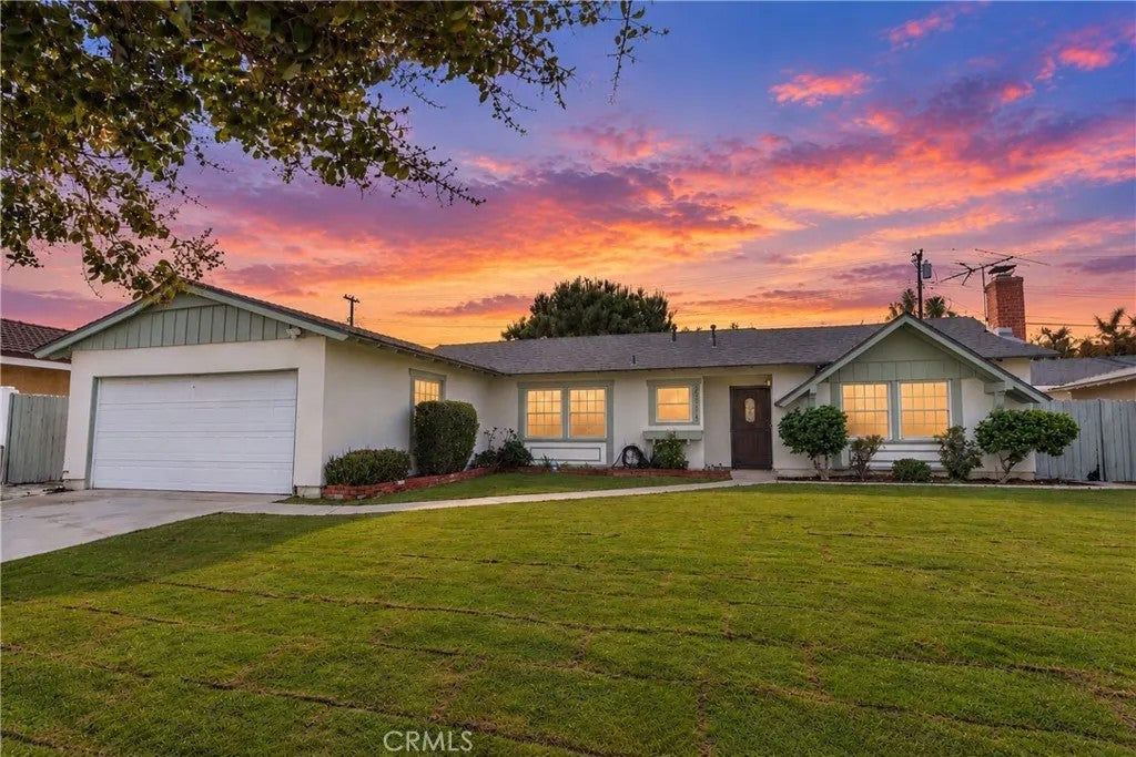 23718 Meadow Falls