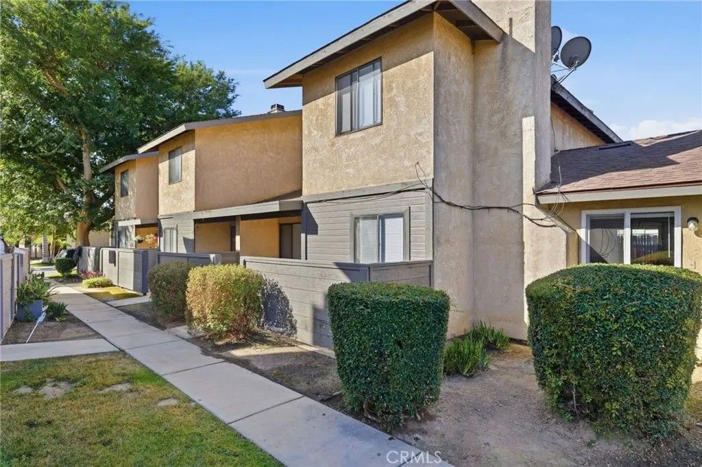 Photo of 817 Quail Lane, Bakersfield, CA 93309 (MLS # SR26083117)