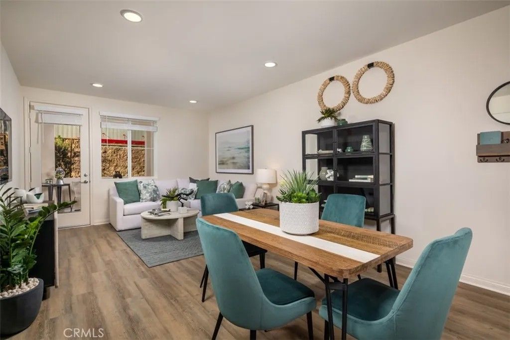 Photo of 39261 Delhaven St, Murrieta, CA 92563 (MLS # SW25232144)
