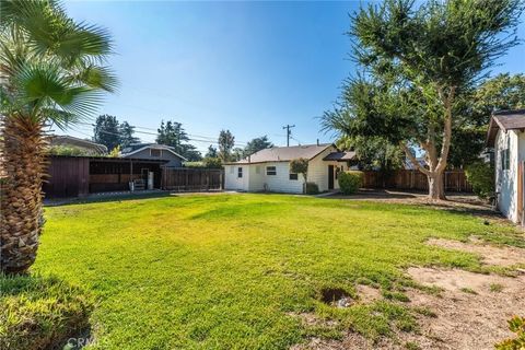 Tiny photo for 2560 Bonita Ave, La Verne, CA 91750 (MLS # CV25246156)