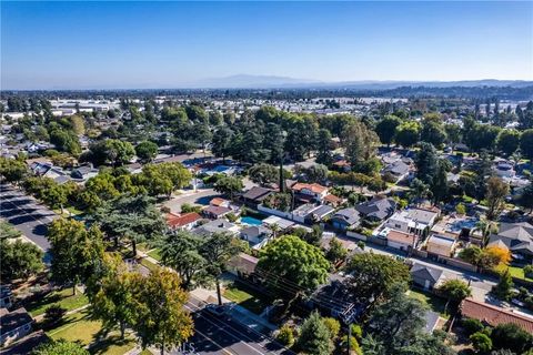 Tiny photo for 2560 Bonita Ave, La Verne, CA 91750 (MLS # CV25246156)