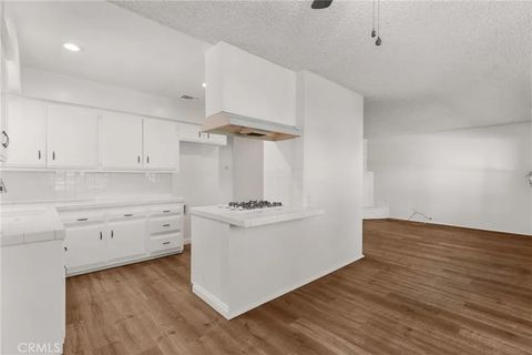 Tiny photo for 2560 Bonita Ave, La Verne, CA 91750 (MLS # CV25246156)