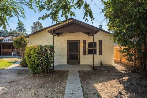 Tiny photo for 2560 Bonita Ave, La Verne, CA 91750 (MLS # CV25246156)