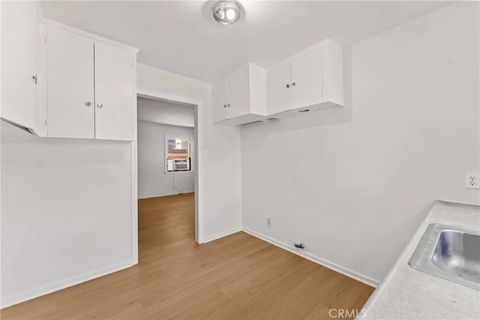 Tiny photo for 2560 Bonita Ave, La Verne, CA 91750 (MLS # CV25246156)