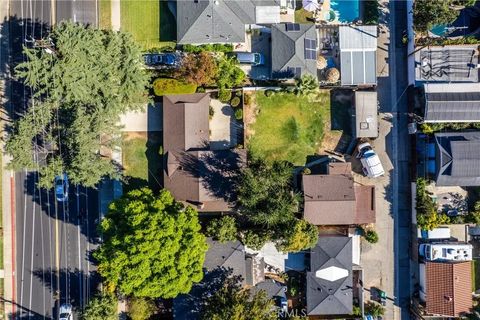 Tiny photo for 2560 Bonita Ave, La Verne, CA 91750 (MLS # CV25246156)