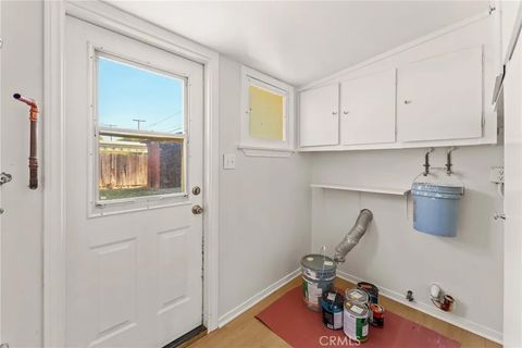 Tiny photo for 2560 Bonita Ave, La Verne, CA 91750 (MLS # CV25246156)