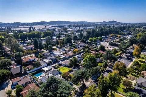 Tiny photo for 2560 Bonita Ave, La Verne, CA 91750 (MLS # CV25246156)