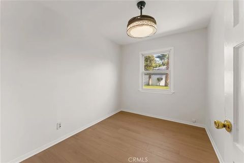 Tiny photo for 2560 Bonita Ave, La Verne, CA 91750 (MLS # CV25246156)