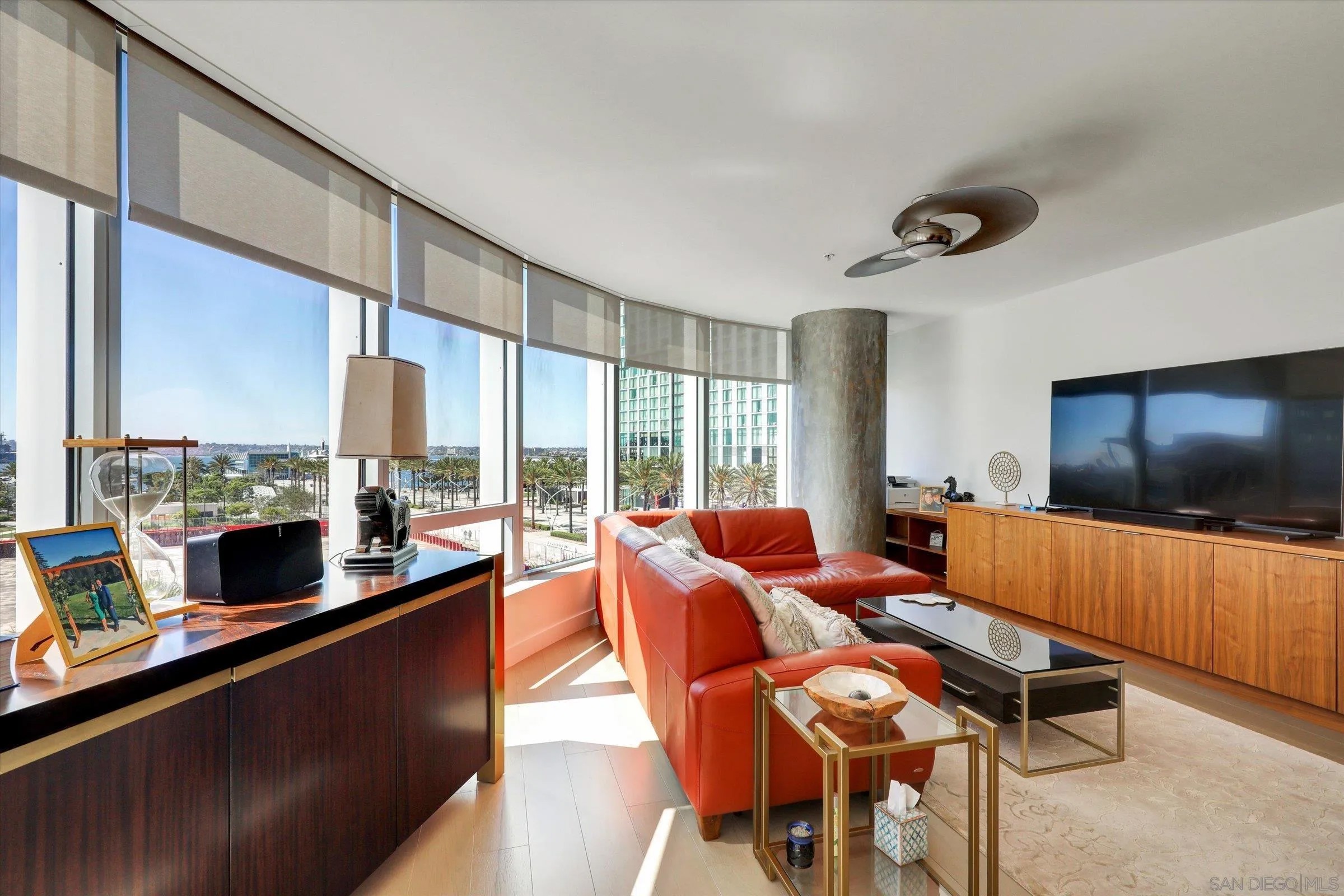 888 W E St 502