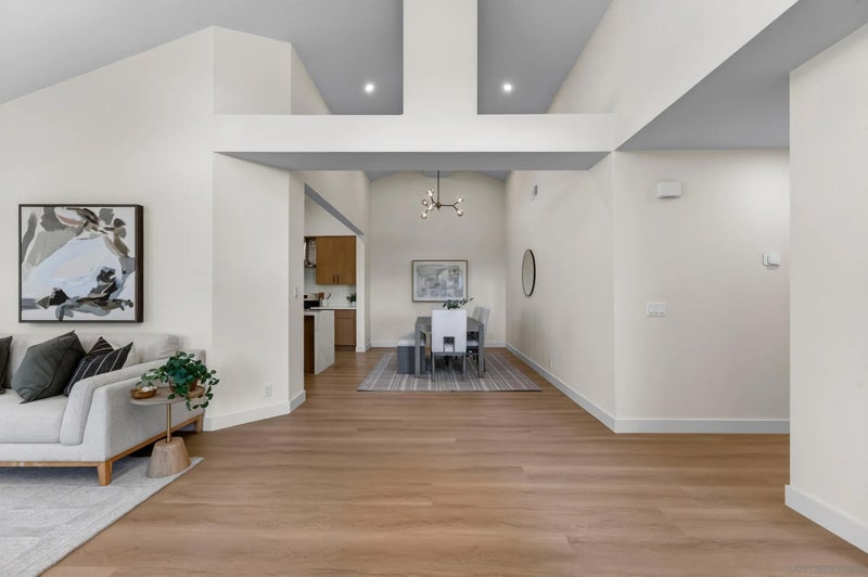 15620 Via Calanova