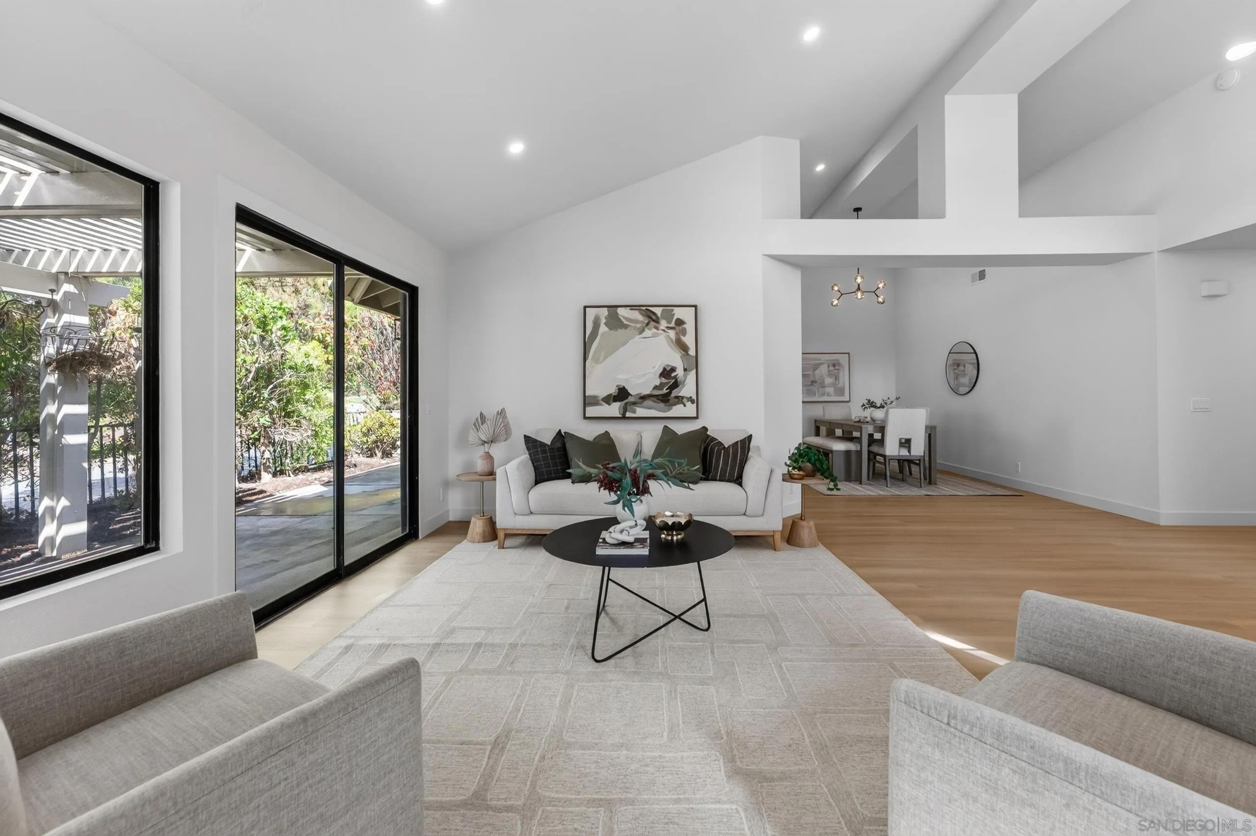 15620 Via Calanova