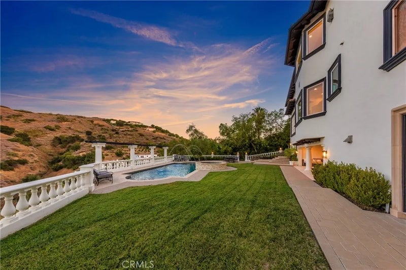 30 Saddlebow Road
