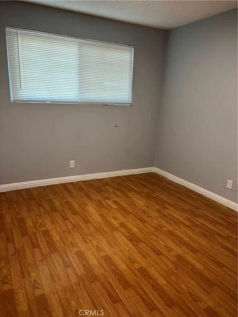 8641 Glenoaks 131
