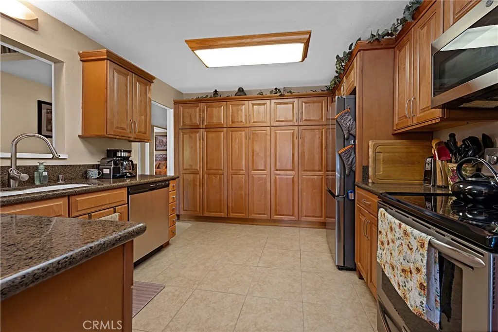 5001 E Atherton 204