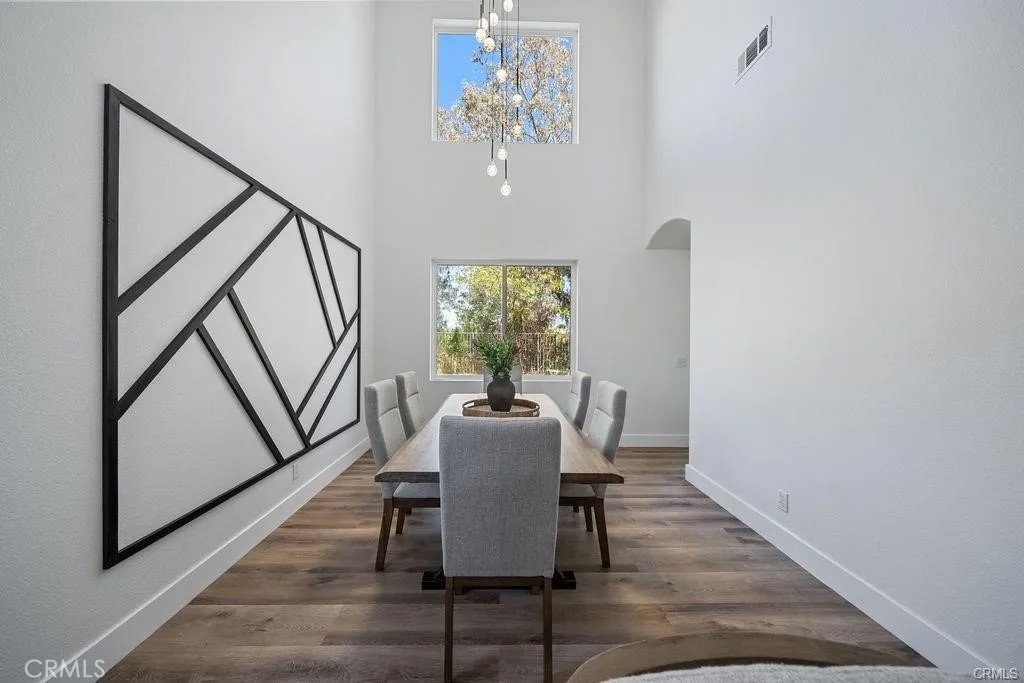 41258 Pine Tree Circle