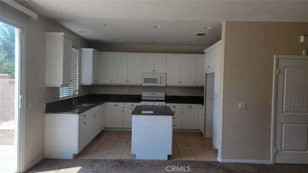 Photo of 35781 Bobcat Way, Murrieta, CA 92563 (MLS # PW25122405)