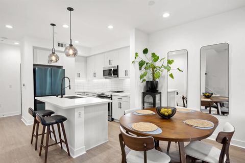 Tiny photo for 7621 University Avenue #102, La Mesa, CA 91942 (MLS # 250042556)