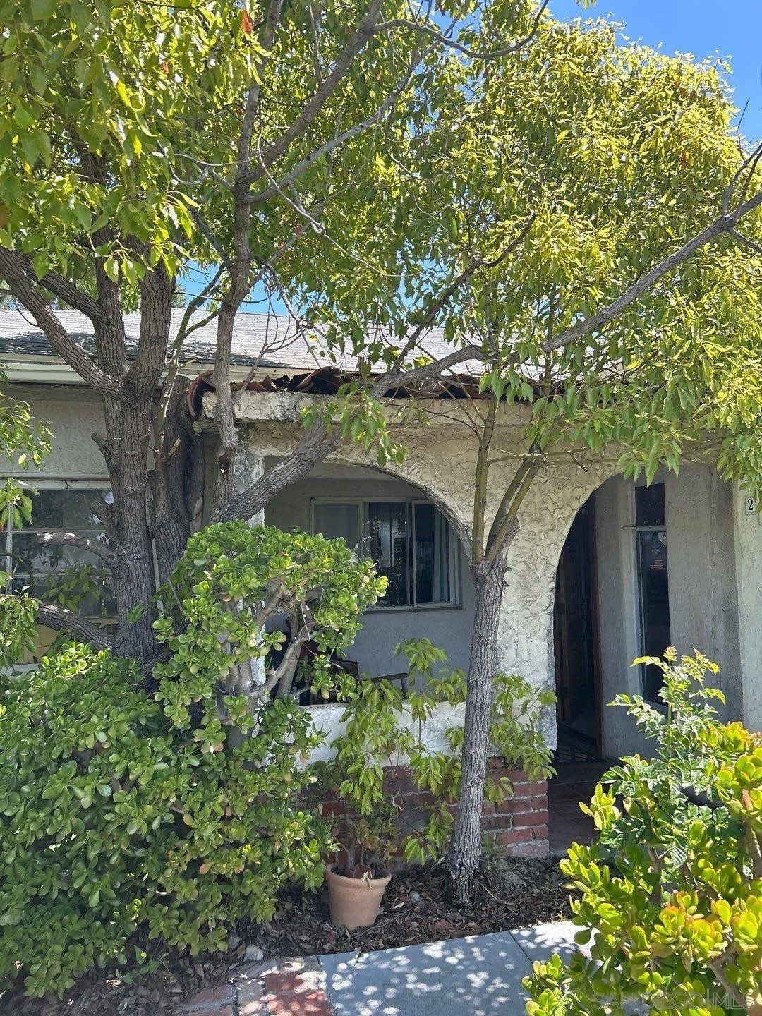 2112 Dryden Rd