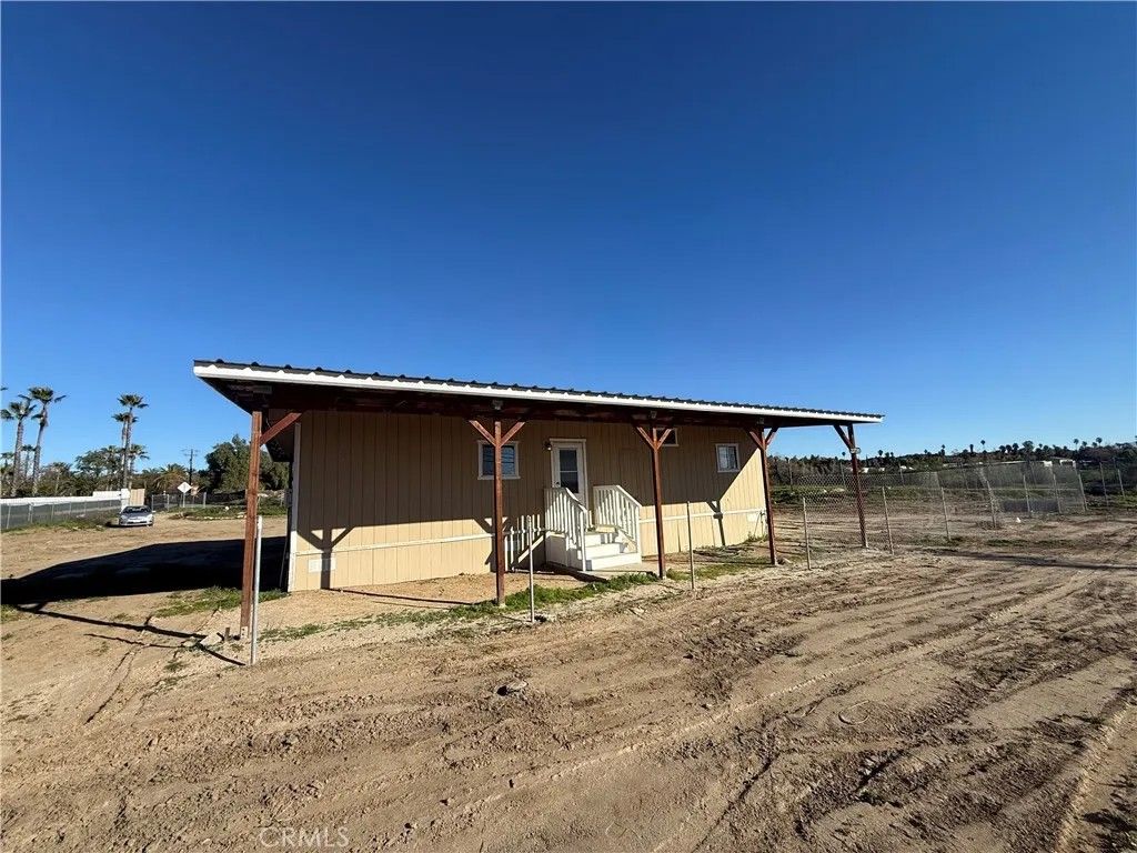 Photo of 22720 San Jacinto Ave, Perris, CA 92570 (MLS # SW26005204)