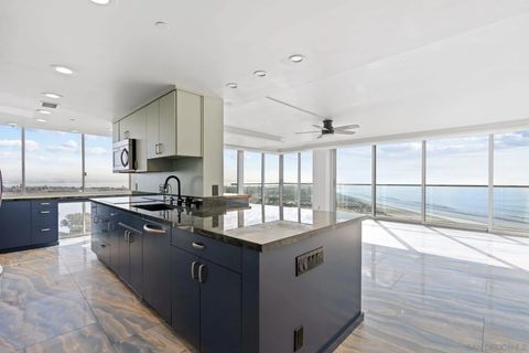 Photo of 1820 Avenida Del Mundo #1504, Coronado, CA 92118 (MLS # 250044099)