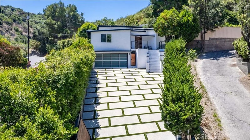 3675 Ventura Canyon