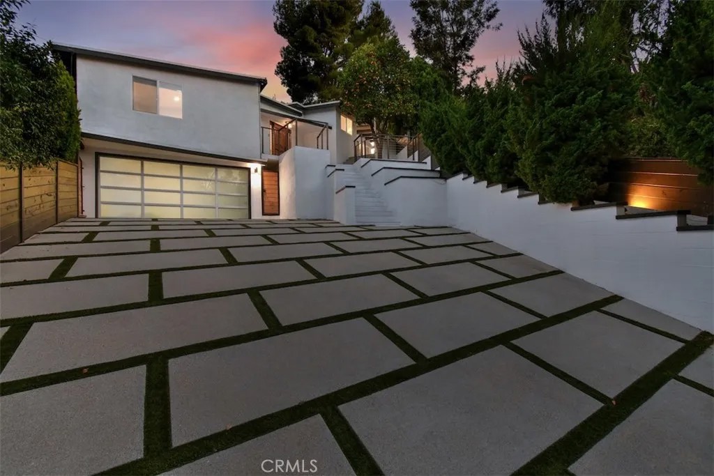 3675 Ventura Canyon