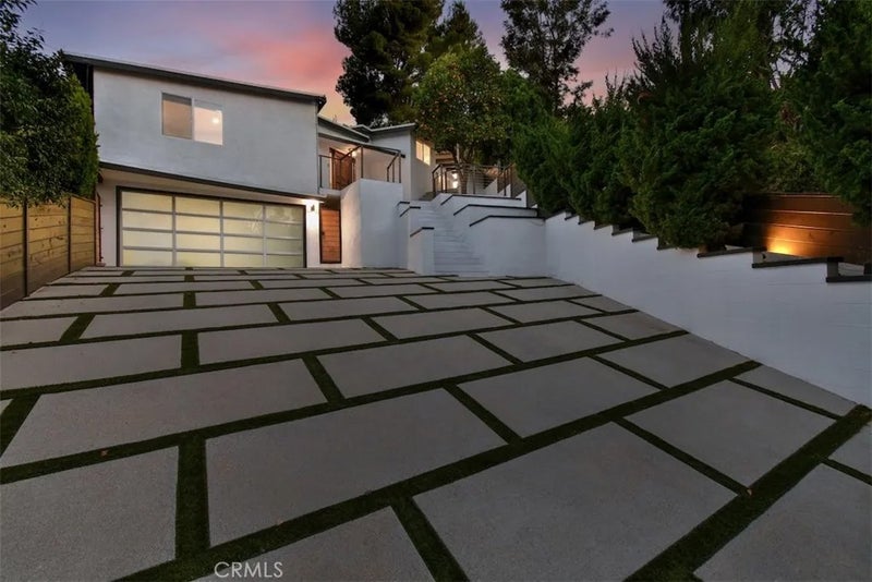 3675 Ventura Canyon