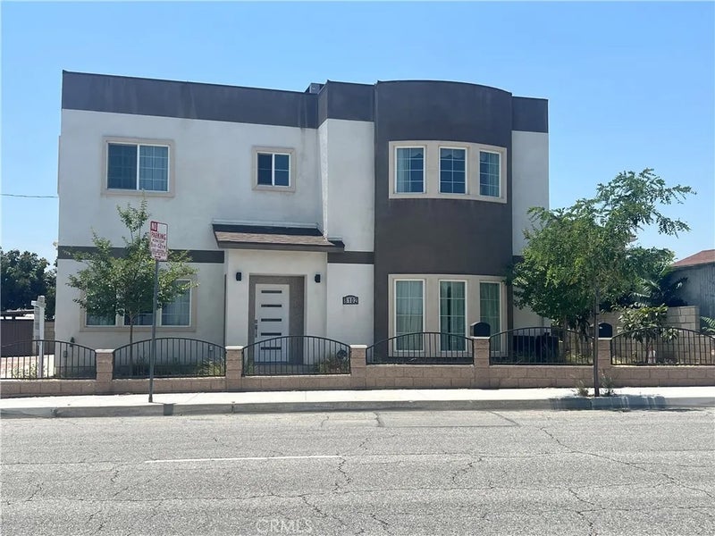 8102 Graves Avenue