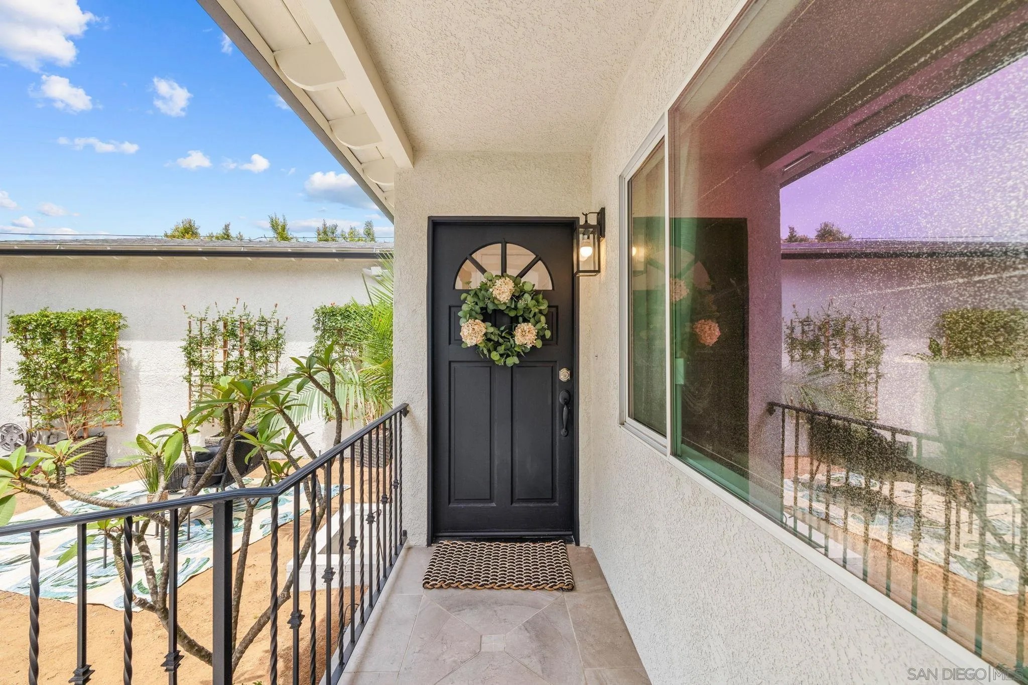 3560 Donna Dr